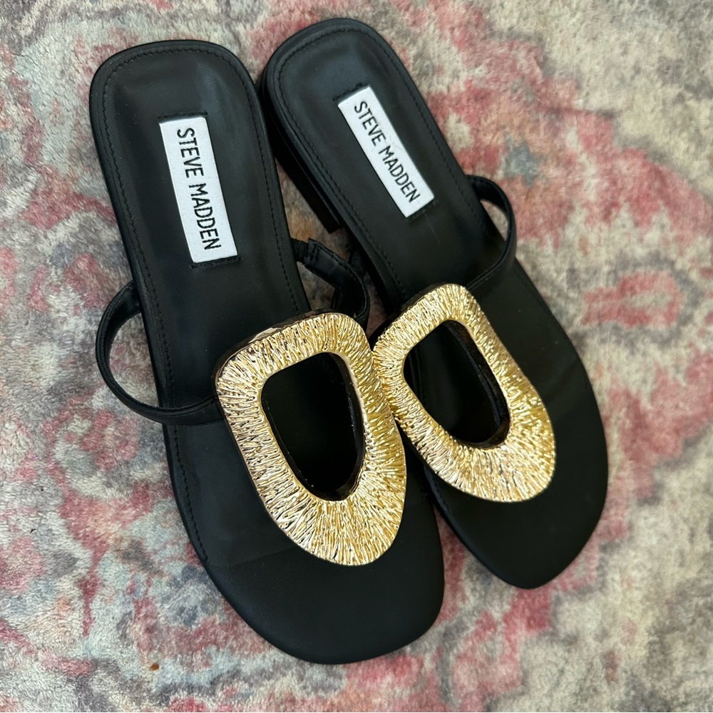 Steve Madden Black Sandal Flats with Gold Geometric Accent